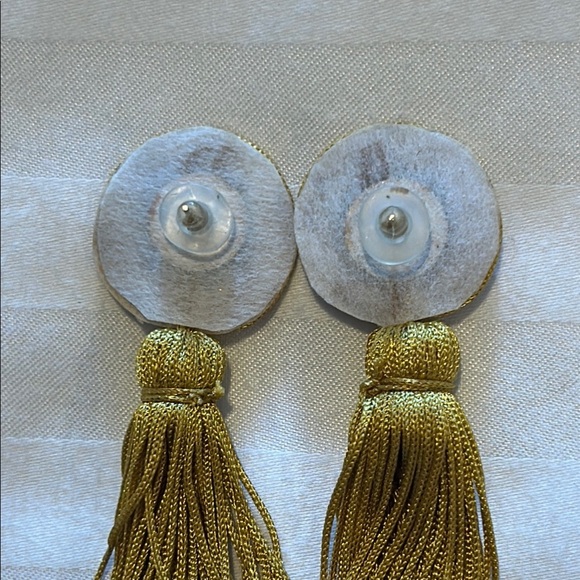 Elegant Gold Tassel Earrings - Picture 4 of 4